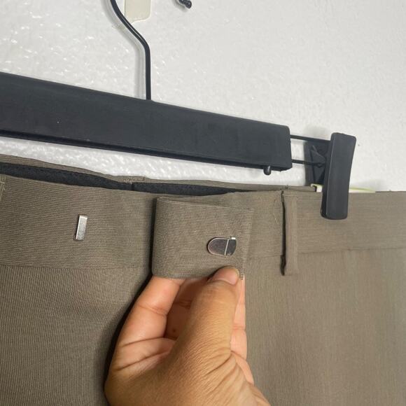 Axist Mens Dress Pants Size 30 Light Brown Slim Workwear Business Pleated - Picture 12 of 15